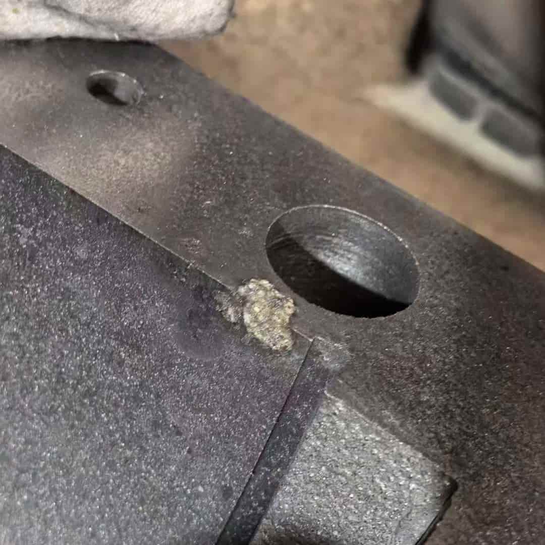 铸铁件缺陷焊补