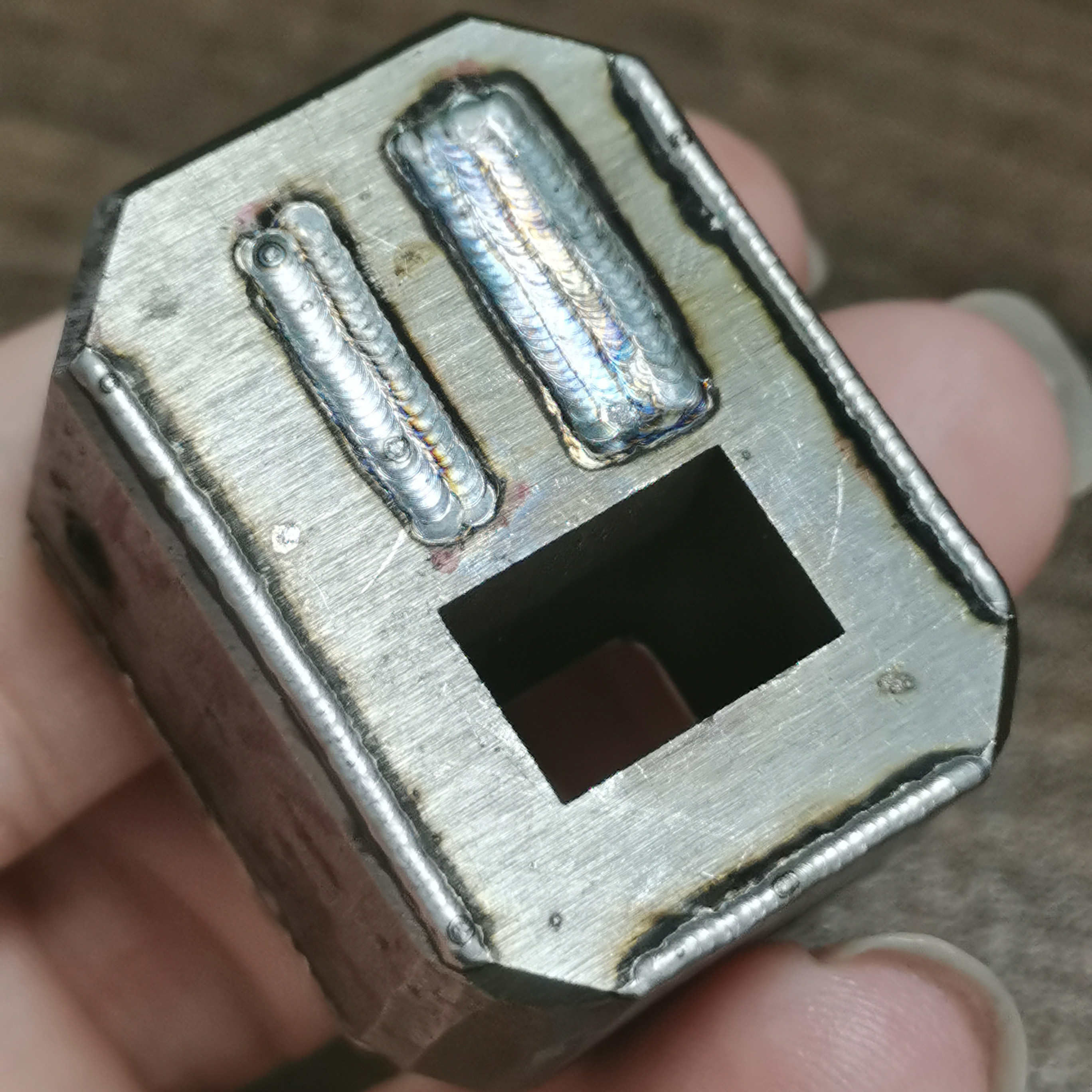 锐巨模具被覆机:揭秘价格背后的价值,投资高效生产的智慧选择