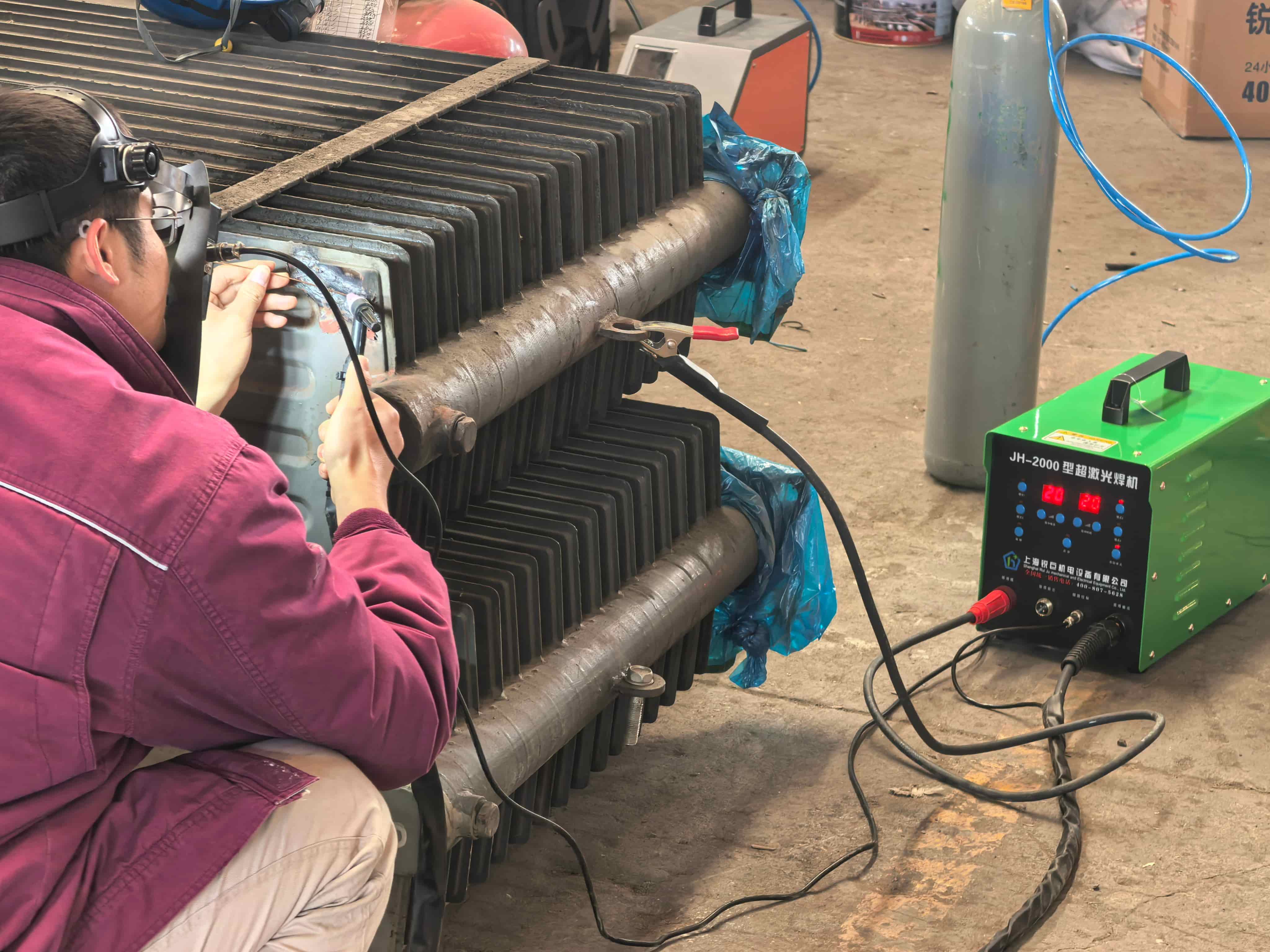 冷焊机厂家选哪家?锐巨凭精密修复实力领跑行业