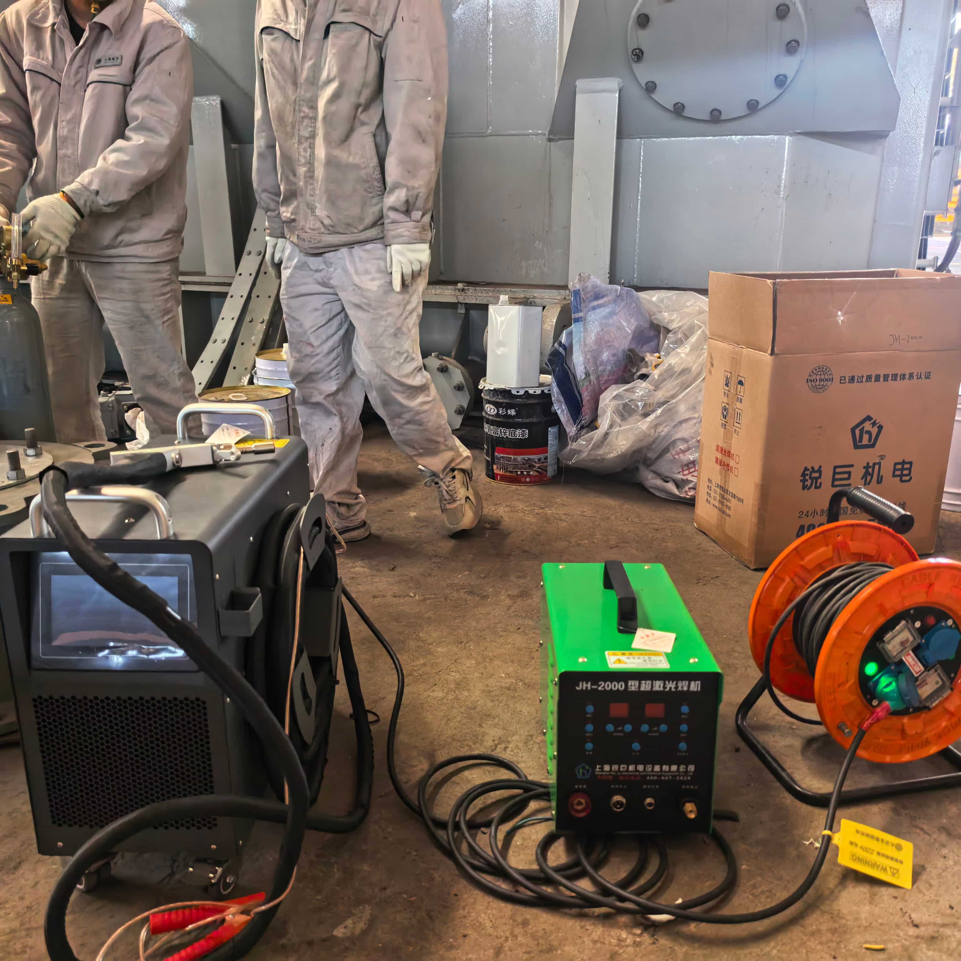 冷焊机价格多少?锐巨冷焊机:性价比与实力双在线,省钱又省心